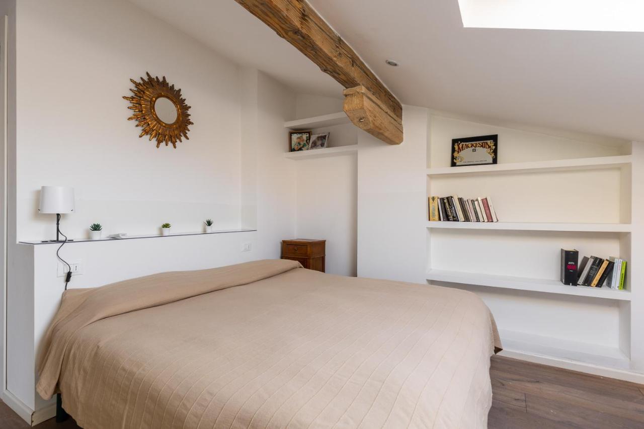 Italy Prestigious Historical Attic In Bologna Apartment Exterior foto