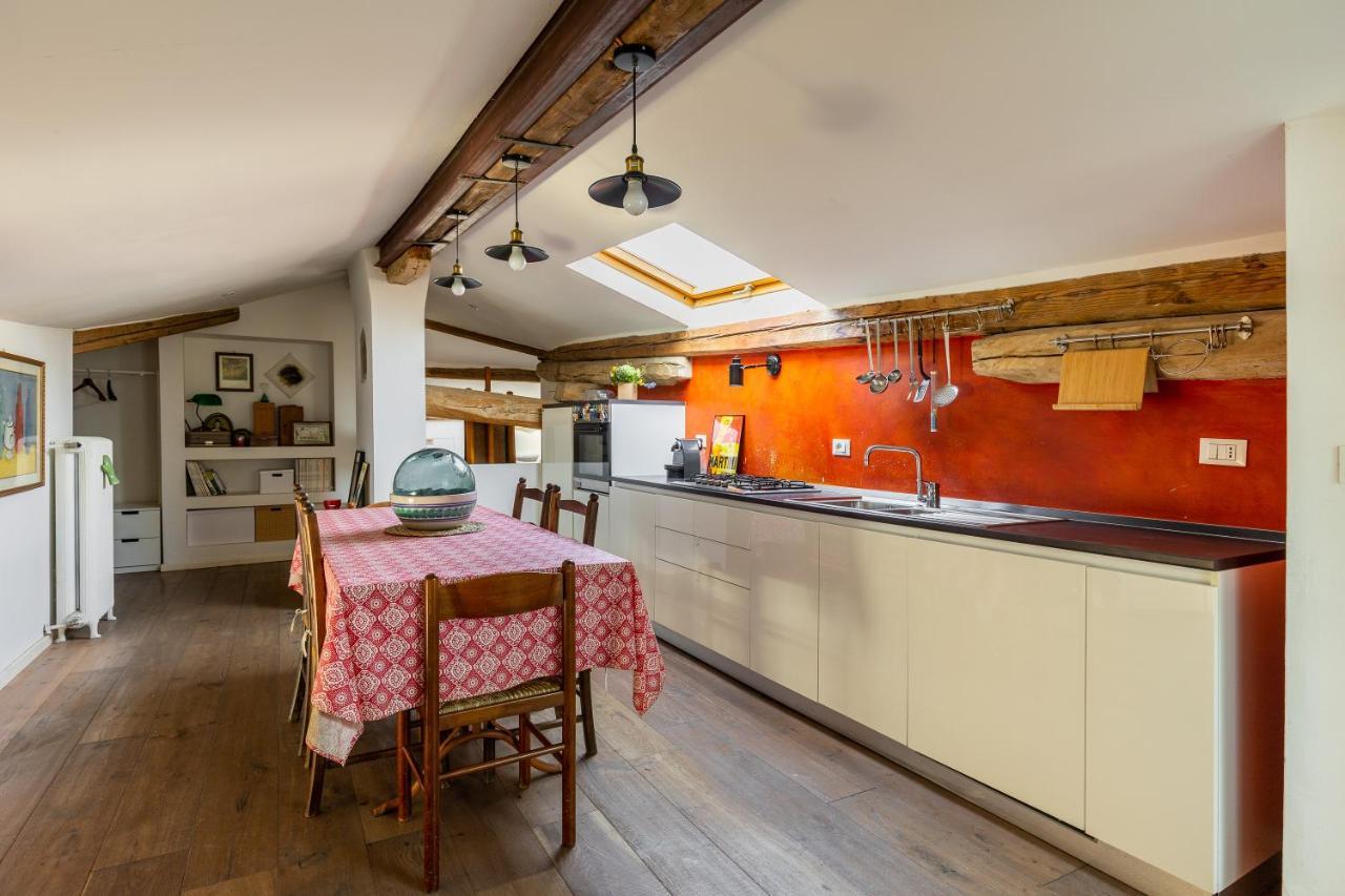 Italy Prestigious Historical Attic In Bologna Apartment Exterior foto