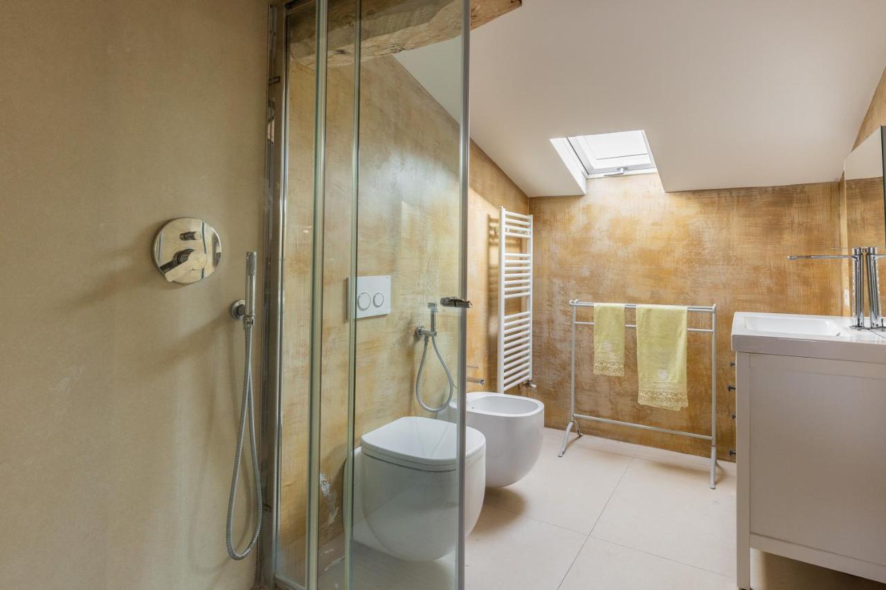 Italy Prestigious Historical Attic In Bologna Apartment Exterior foto