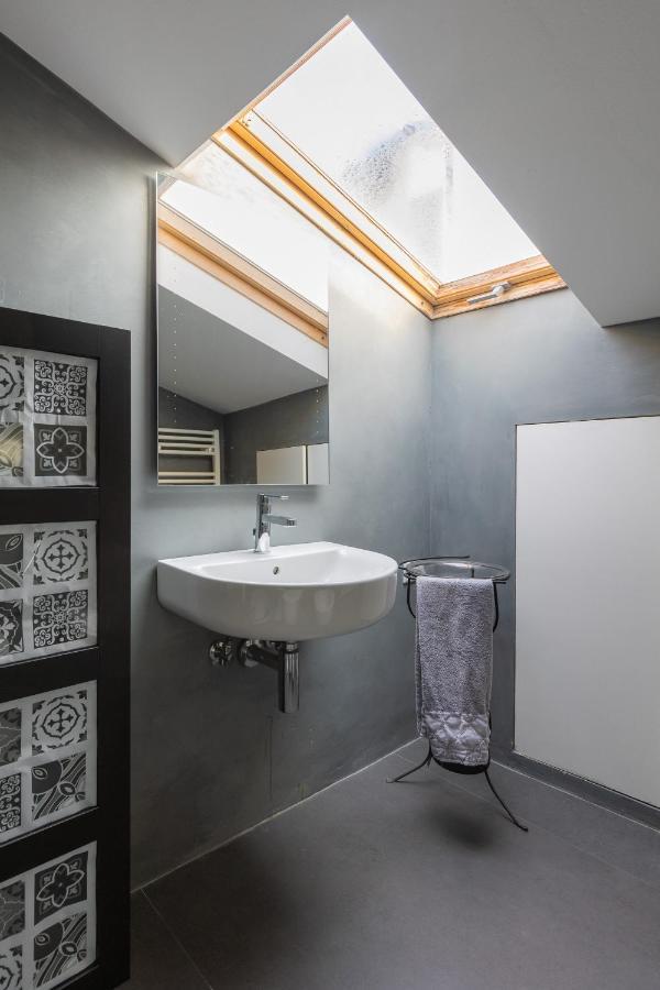 Italy Prestigious Historical Attic In Bologna Apartment Exterior foto