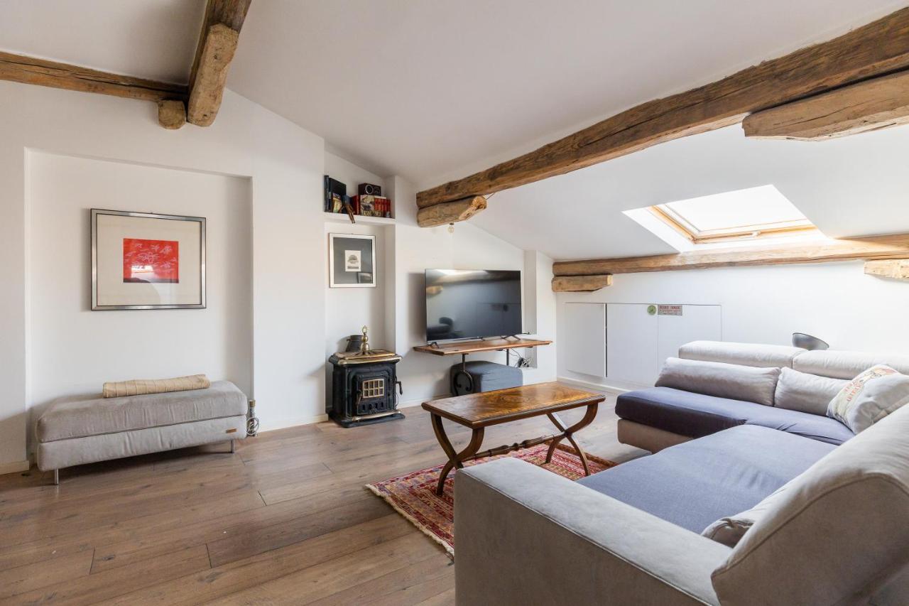 Italy Prestigious Historical Attic In Bologna Apartment Exterior foto